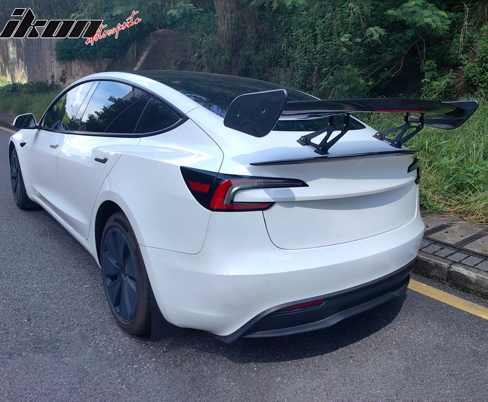 Universal JDM GT Style Carbon Fiber Print Trunk Spoiler ABS w/ Light - Image 2